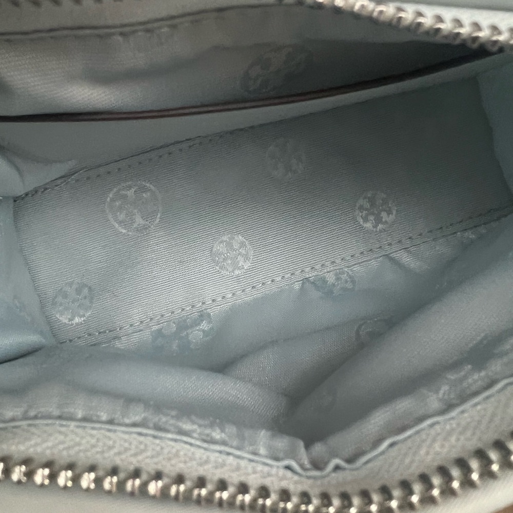 Tory Burch Gray Crossbody Bag with Logo Accent - Picture 4 of 5